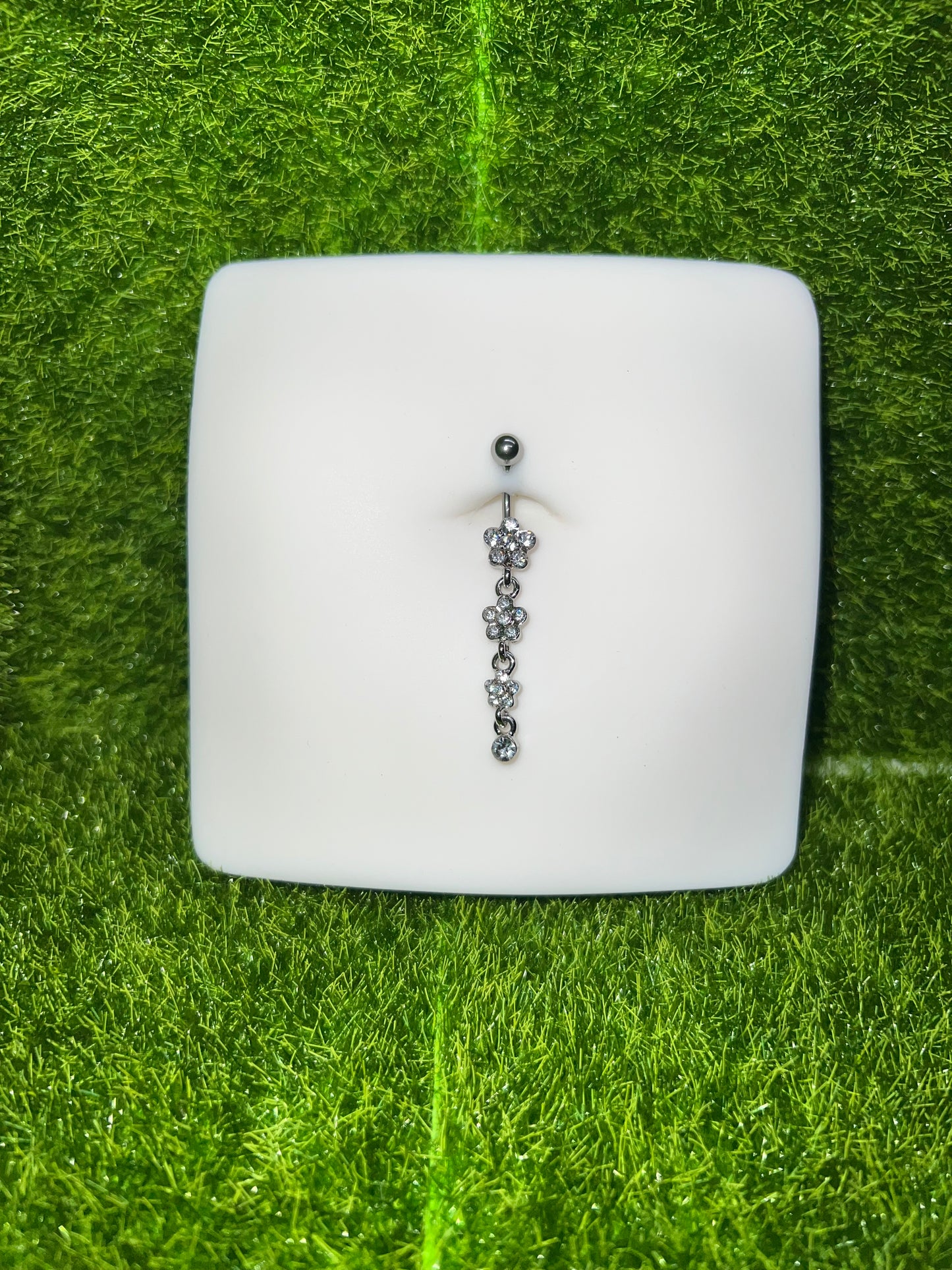 Cassie Flower Belly Ring ๐บ